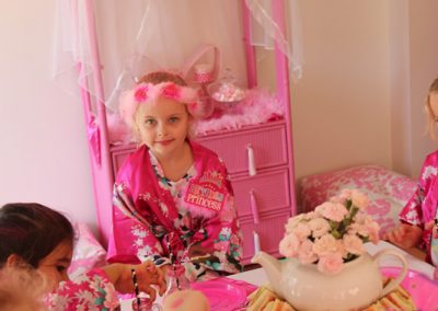 glam-us-up-p-girls-parties-37